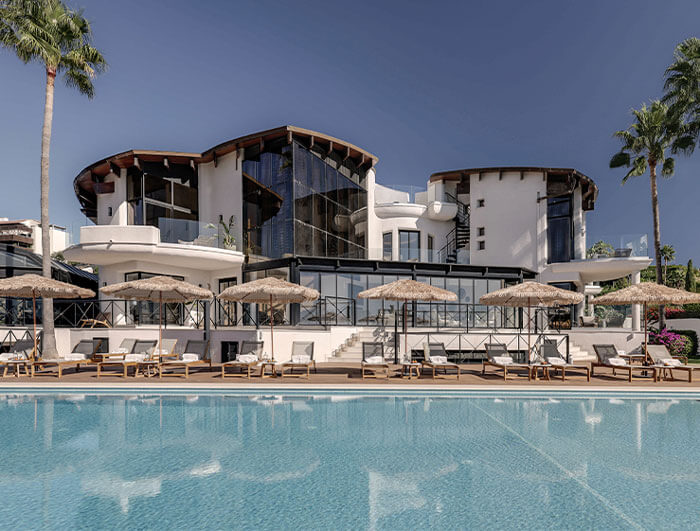 EXTERIOR-POOL-700